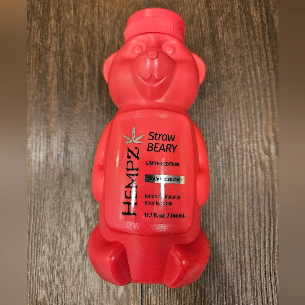 NWT Hempz Straw Beary Body Moisturizer - Large Size 11.7oz